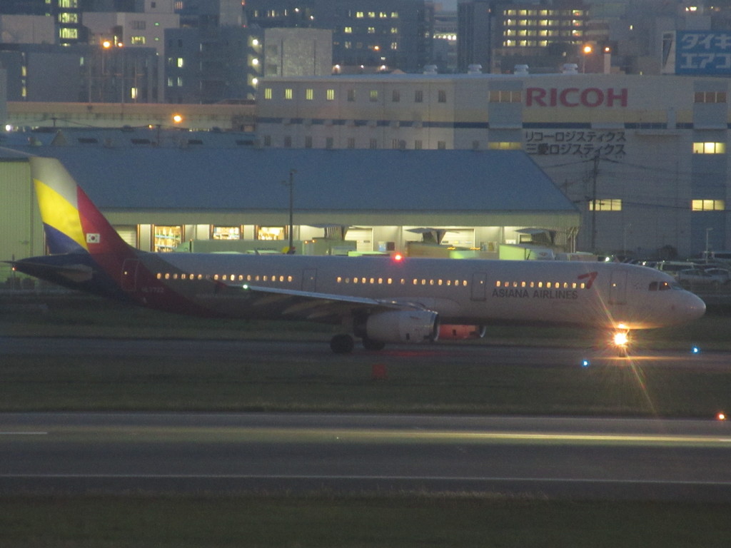 ASIANA A321の離陸待機