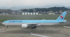 KOREAN AIR B777-300ER