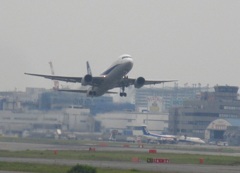 ANA  767の離陸　②