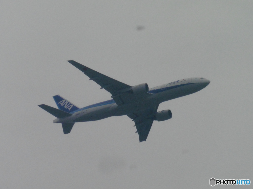 ANA B777離陸