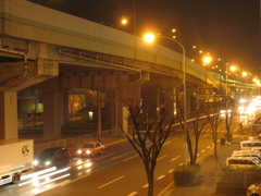 夜の都市高速