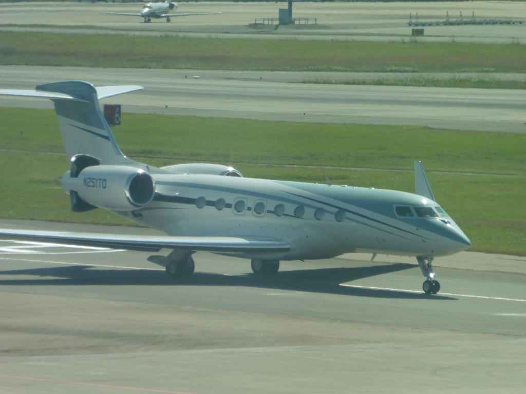 Gulfstream  G650  N251TD  ①