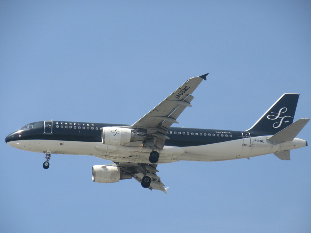 スターフライヤー　JA05MC