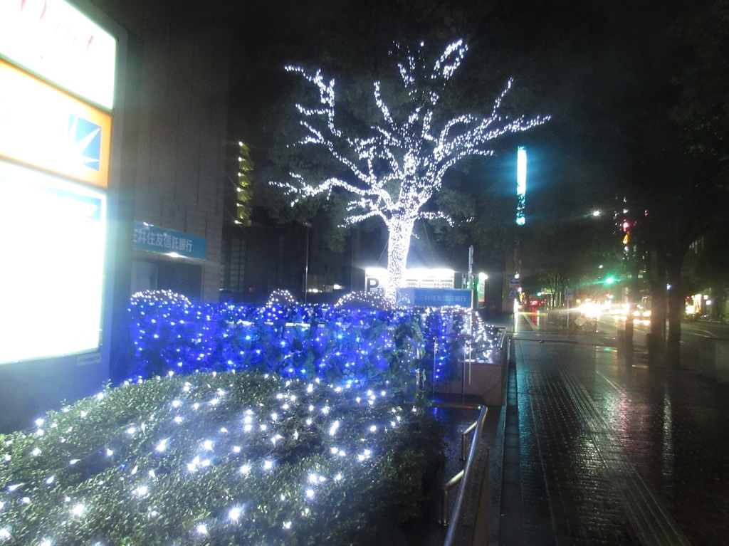 雨の天神のイルミネーション