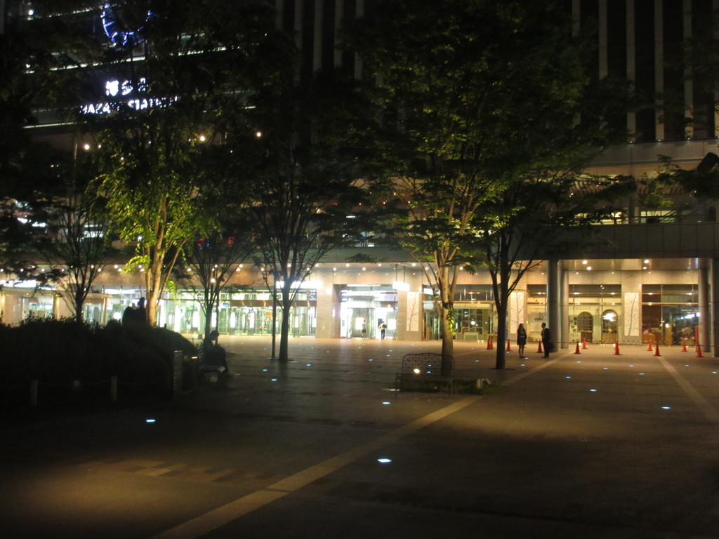 夜の博多シティ①