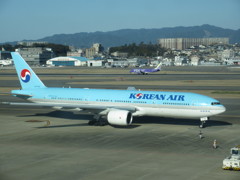 KOREAN　B777-200出発