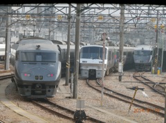 南福岡車両所に並ぶたくさんの電車①