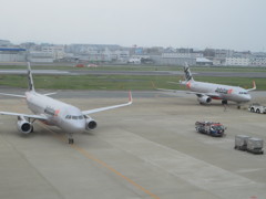 2機のジェットスター