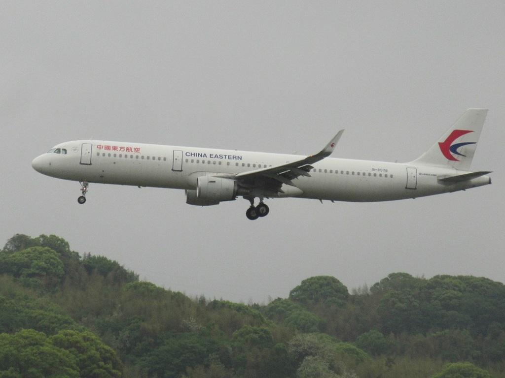 CHINA EASTERN A321 ランディング