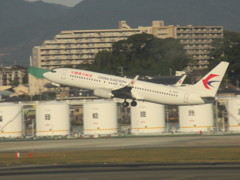 CHINA EASTERN  737-800 離陸