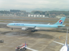 KOREAN　AIR　A330到着