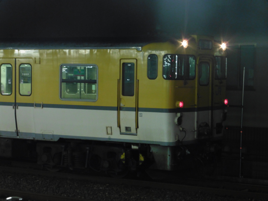 下関駅に停車中のＪＲ西の列車⑥