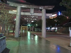 雨あがりの天神警固神社①