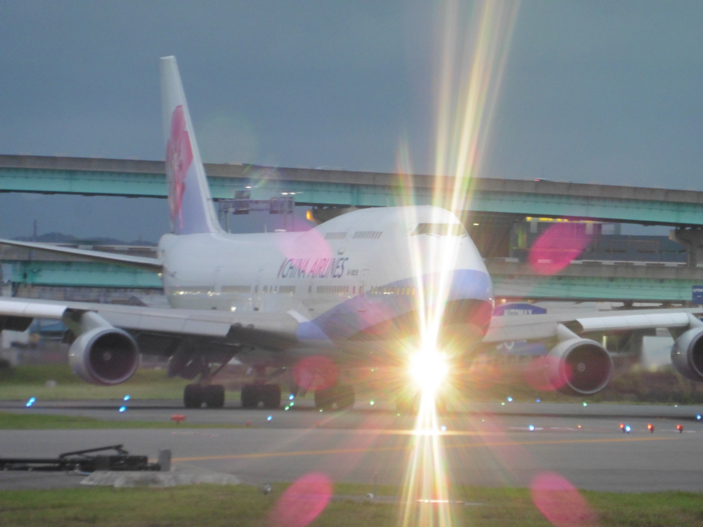 CHINA AIRLINE B747-400④