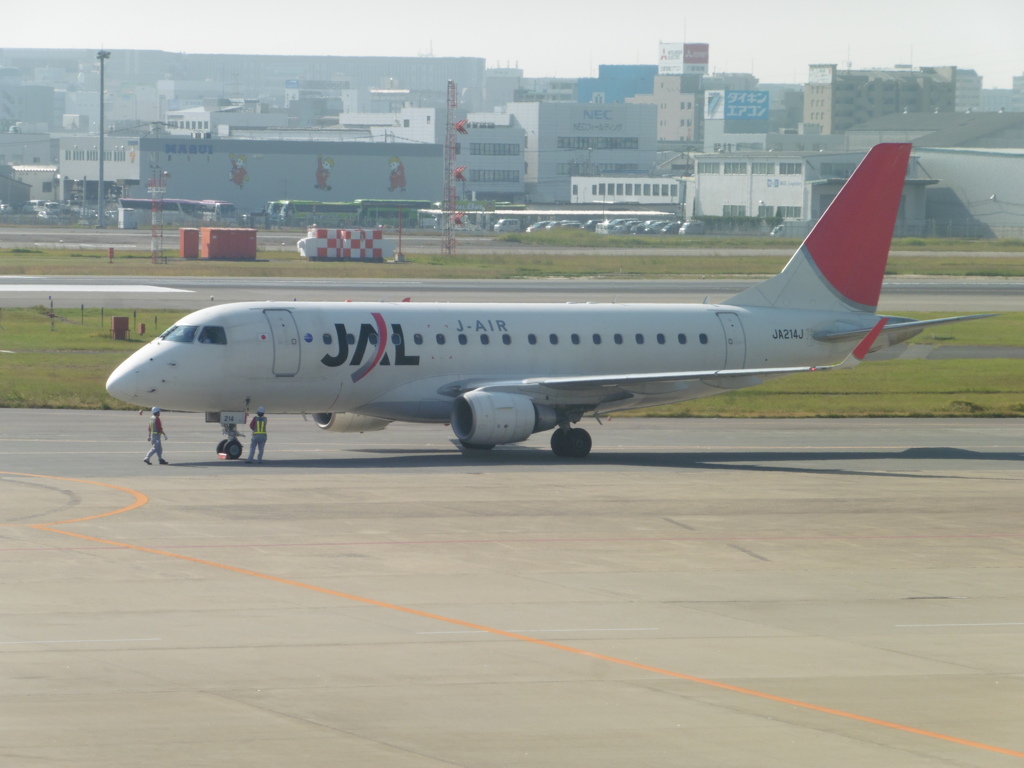 J-AIR　エンブラエル170