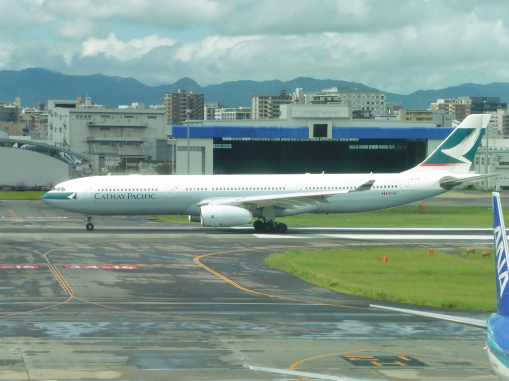 キャセイパシフィック　A330　B-LBE