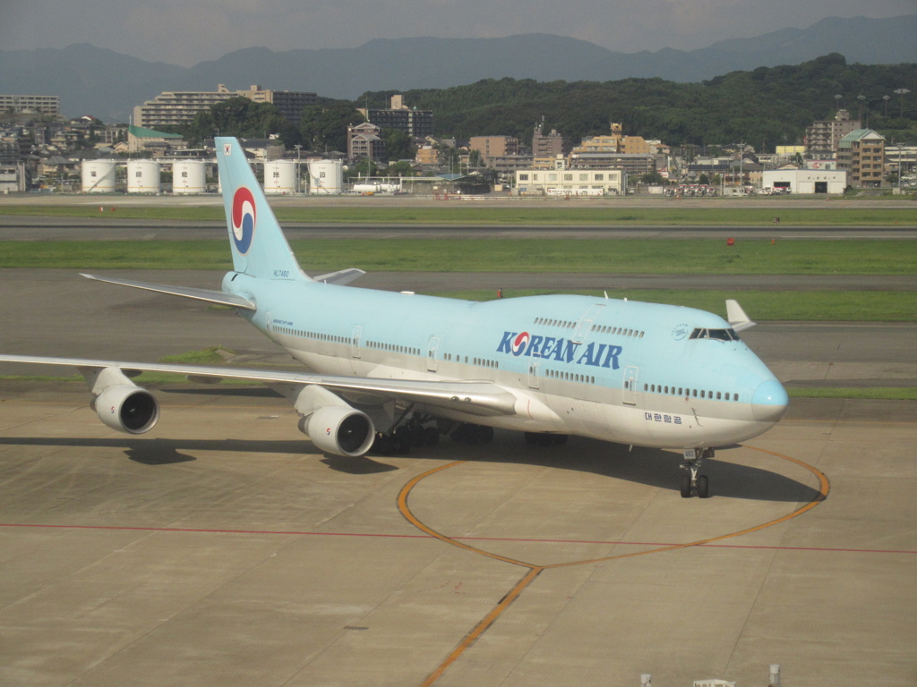 KOREAN AIR  747-400  HL7460　②