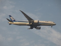 ANA  787-9  JA830A