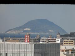 博多シティ屋上から眺める玄海島①