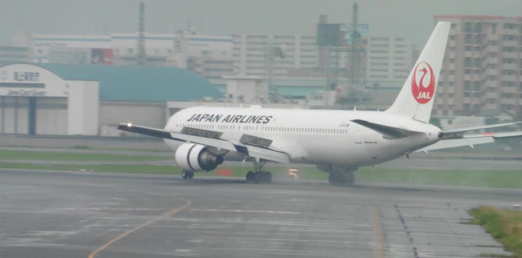 雨の中の滑走⑧