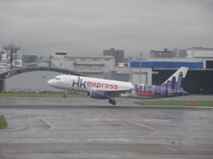 香港エクスプレス　B-LCE着陸