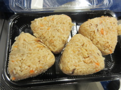 かしわめしおにぎり