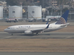 UNITED  B737-700