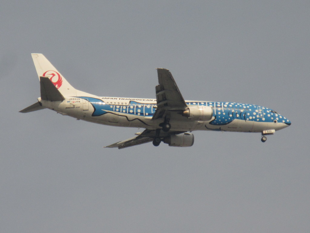 JTA  737-400  JA8939　②