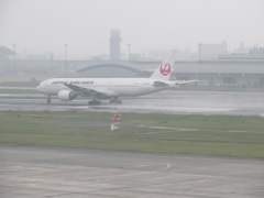 雨の中の離陸②