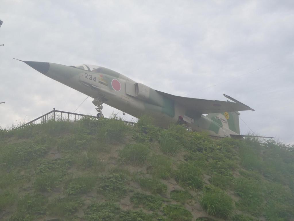 航空自衛隊春日基地の展示戦闘機