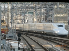 博多駅に到着するN７００系さくら