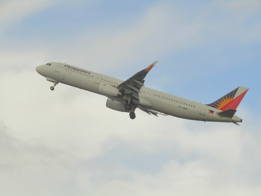 離陸　フィリピン航空　A321
