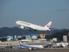 JAL　B777離陸