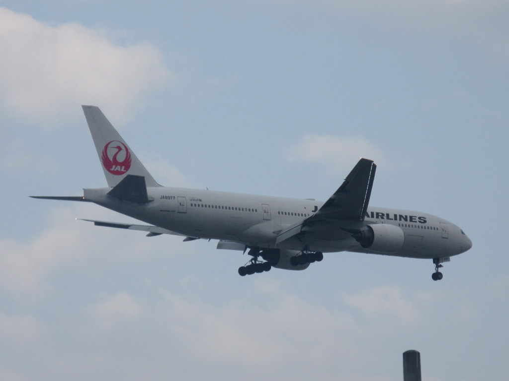 JAL  B7の着陸