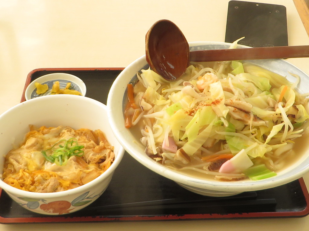 福岡人気うどん店のちゃんこうどん