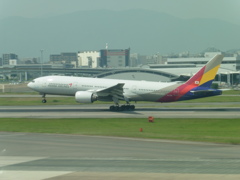 ASIANA　B777-200　HL7755着陸