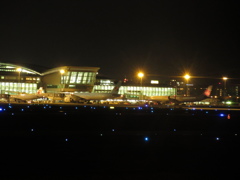 夜間の空港③