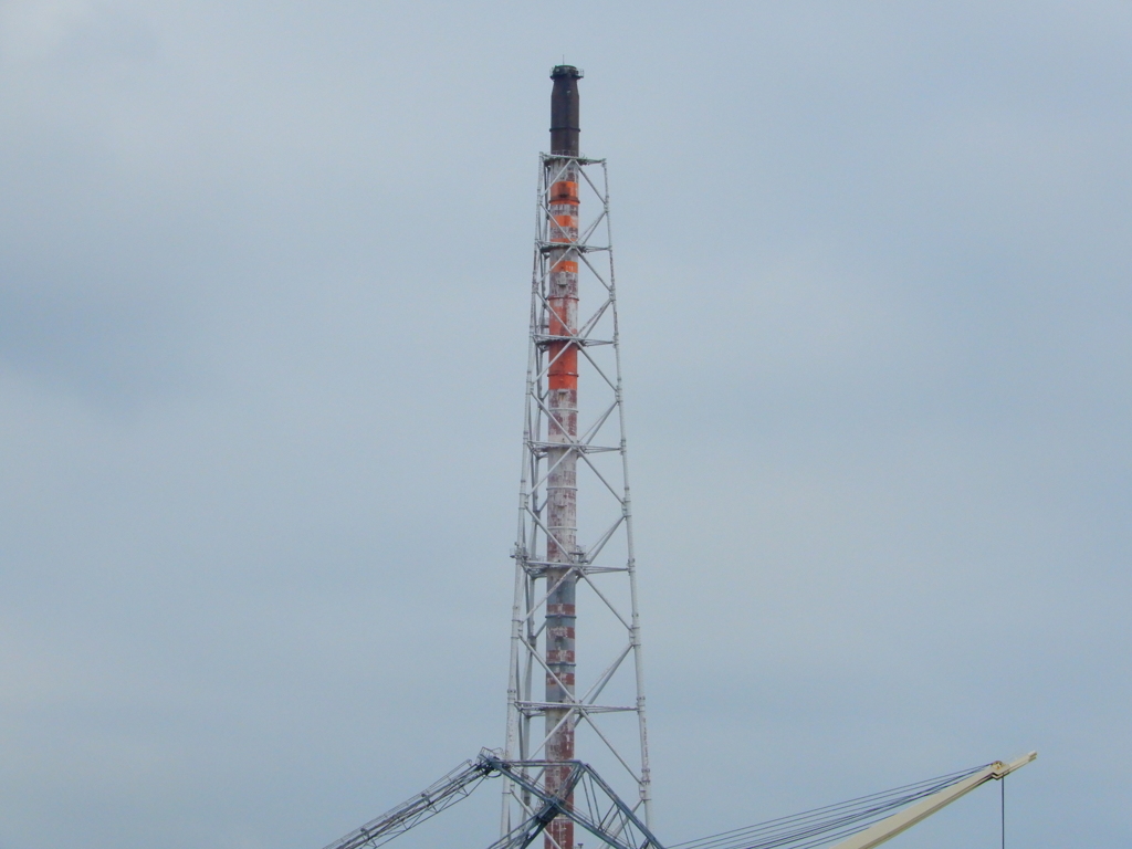 北九州の立ち並ぶ工場　④