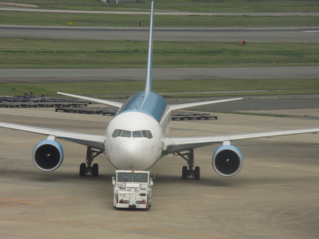 ウズベキスタン航空　B767の福岡飛来②