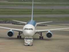 ウズベキスタン航空　B767の福岡飛来②