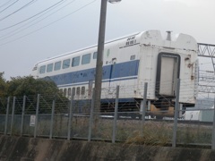 博多総合車両所にある１００系の中間車