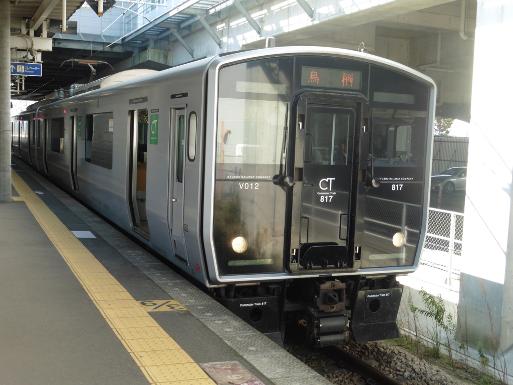 久留米駅にて817系