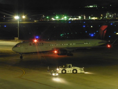 DELTA　B767-300の出発①