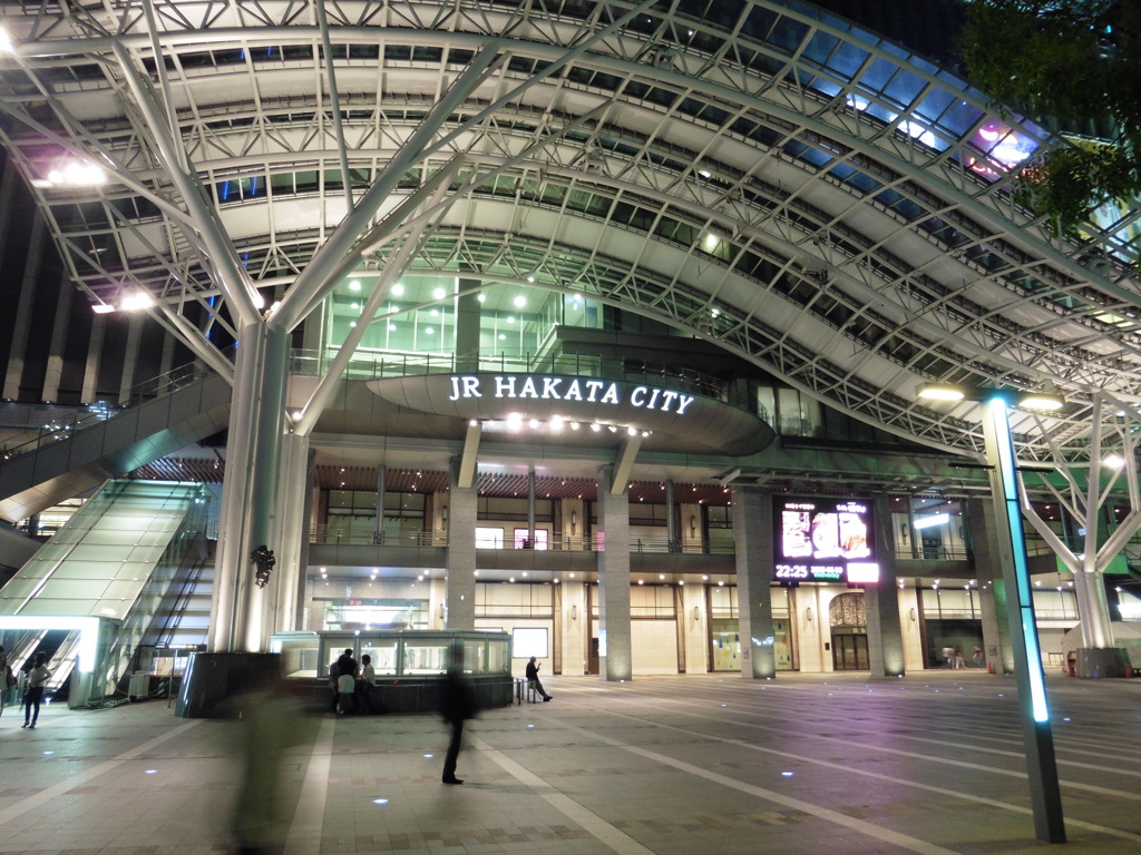 夜の博多シティ②
