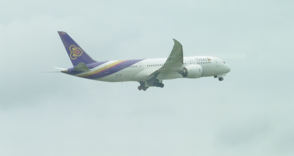 タイ国際　B787離陸