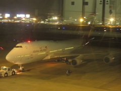 アシアナ　B747-400出発　①