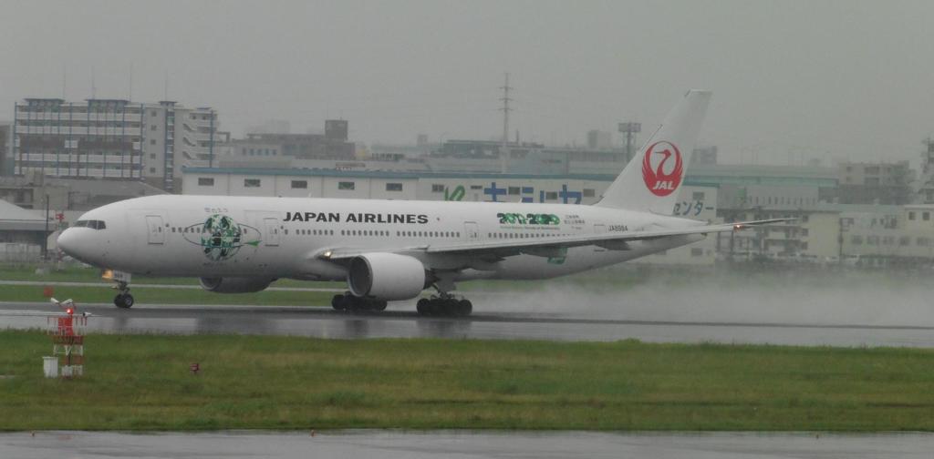 雨の中の滑走③