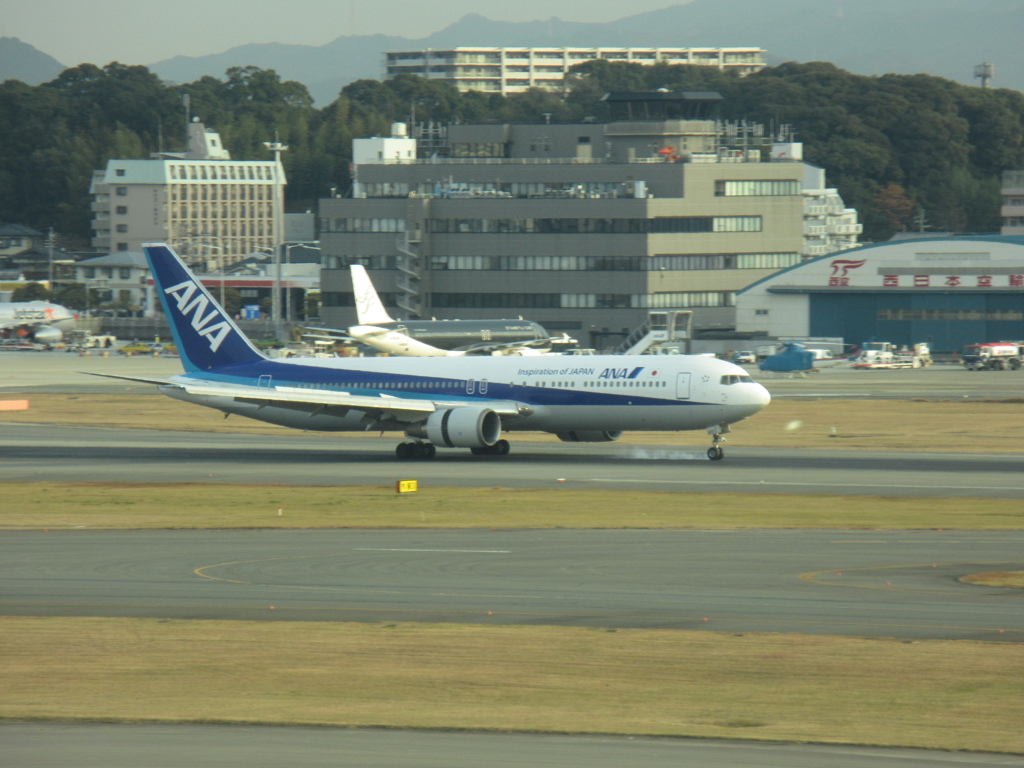 着陸ANA 767-300