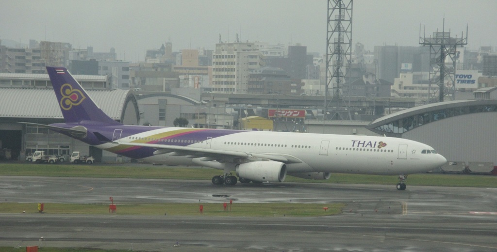 福岡で見納めのタイA330-300