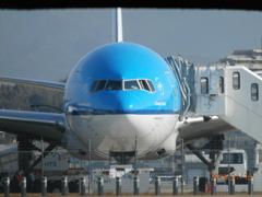 目の前から見たKLM